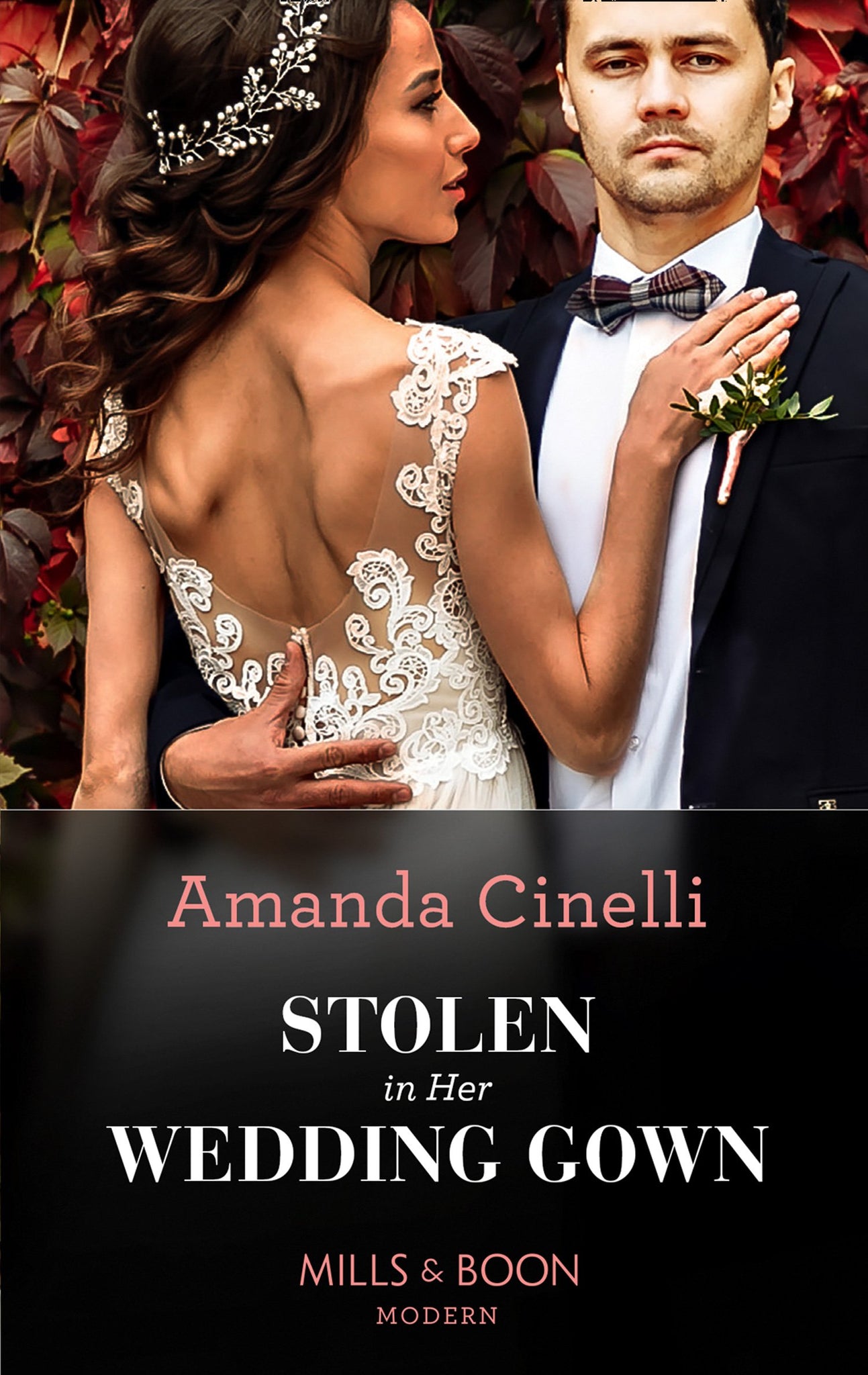 The Greeks&#39; Race to the Altar - Stolen In Her Wedding Gown (Mills &amp; Boon Modern) (The Greeks&#39; Race to the Altar, Book 1)