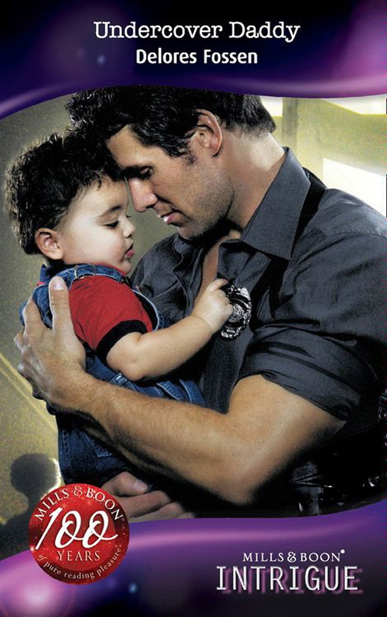 Undercover Daddy (Mills &amp; Boon Intrigue): First edition