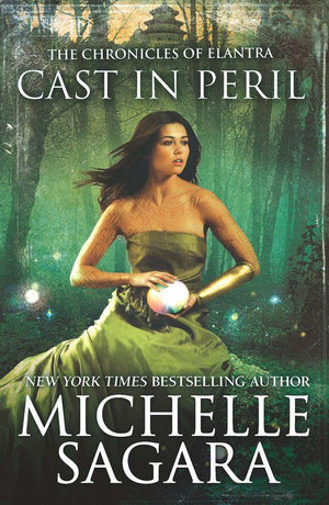 The Chronicles of Elantra - Cast In Peril (Luna) (The Chronicles of Elantra, Book 8): First edition
