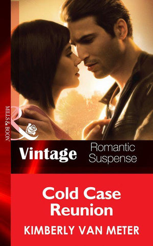 Native Country - Cold Case Reunion (Mills &amp; Boon Vintage Romantic Suspense) (Native Country, Book 2): First edition
