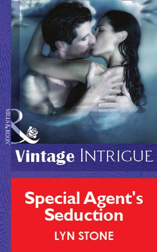 Special Agent&#39;s Seduction (Mills &amp; Boon Vintage Intrigue): First edition